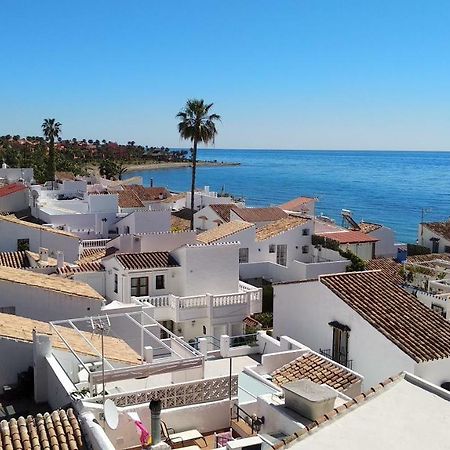 Casa Cachita-En 1ª Linea De Playa Apartment Estepona Ngoại thất bức ảnh